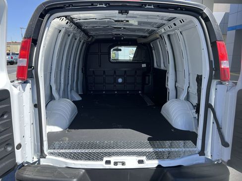 New 2025 Chevrolet Express 2500 w/ Driver Convenience Package image 24