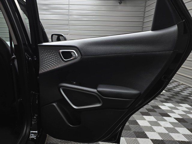 Used 2020 Kia Soul LX FWD image 31