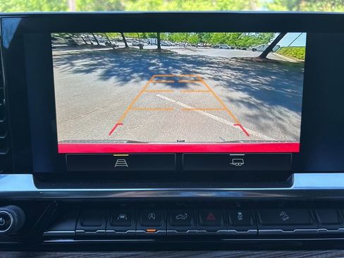 Certified 2024 Chevrolet Silverado 1500 LT Trail Boss AWD/4WD image 22