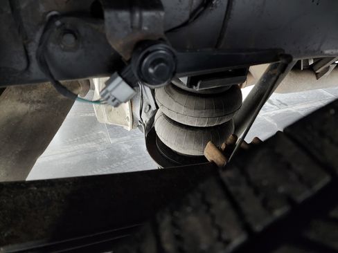 Used 2018 RAM 3500 Laramie image 26