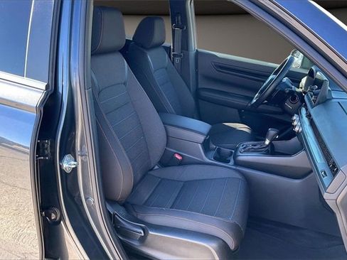 Used 2025 Honda CR-V Sport image 7