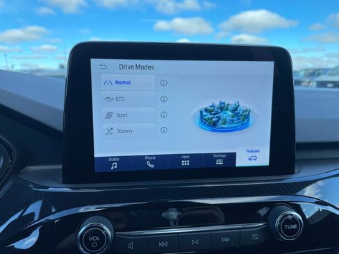 Used 2025 Ford Escape ST-Line image 21