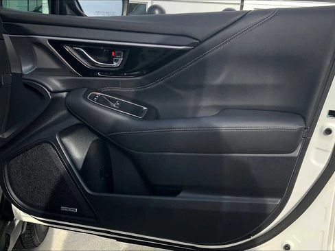 Used 2020 Subaru Outback Limited XT image 22