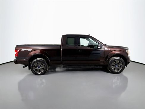 Used 2018 Ford F150 XLT w/ Equipment Group 302A Luxury image 9