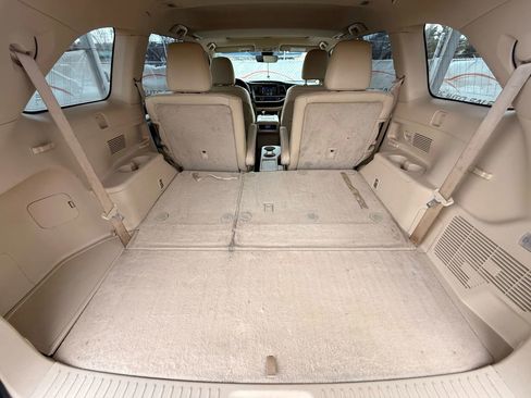 Used 2018 Toyota Highlander XLE image 20