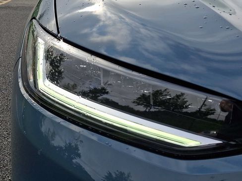 Used 2024 Honda HR-V EX-L image 8
