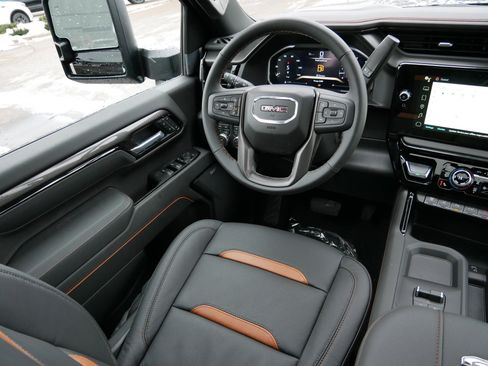 New 2026 GMC Sierra 2500 AT4 w/ AT4 Premium Plus Package image 12