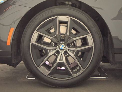Used 2026 BMW 530i xDrive AWD/4WD image 5