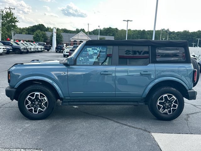 Used 2022 Ford Bronco Outer Banks AWD/4WD image 7