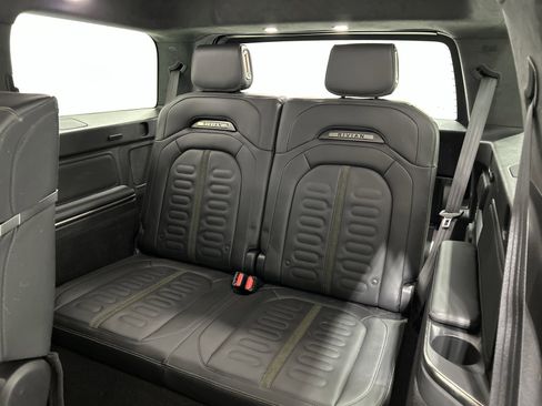 Used 2023 Rivian R1S Adventure image 18