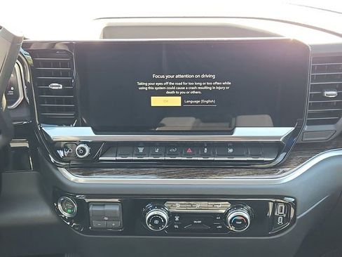 New 2026 GMC Sierra 2500 SLE image 25