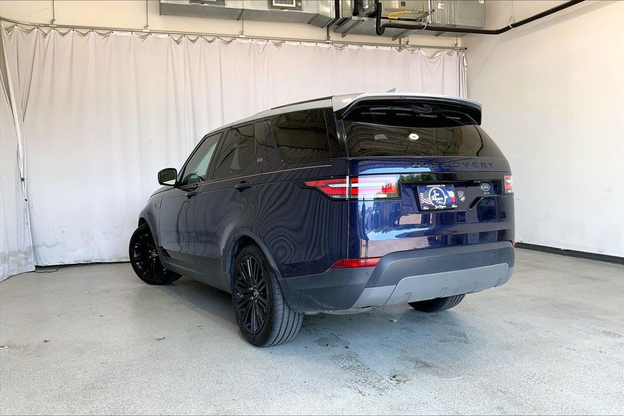 Used 2017 Land Rover Discovery HSE Luxury AWD/4WD image 5