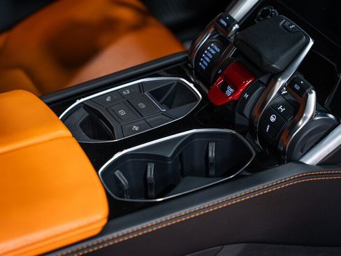 Used 2021 Lamborghini Urus AWD/4WD image 60