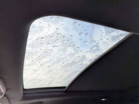 Used 2021 Cadillac XT5 Premium Luxury image 9