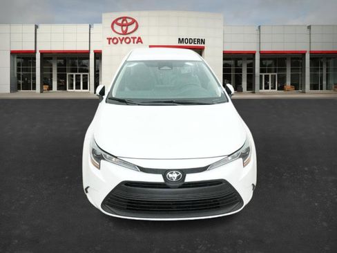New 2026 Toyota Corolla LE image 2
