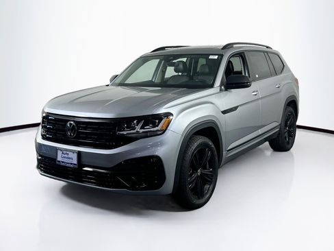 Used 2023 Volkswagen Atlas SEL R-Line image 1