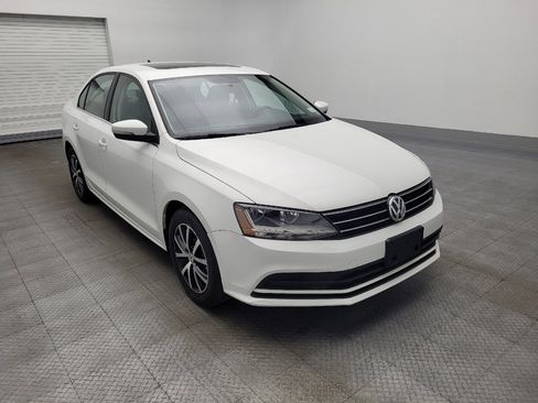 Used 2017 Volkswagen Jetta SE image 13