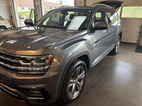 Used 2019 Volkswagen Atlas SEL R-Line AWD/4WD image 1