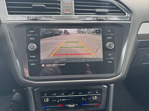 Certified 2023 Volkswagen Tiguan SE R-Line image 26