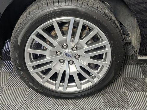 Used 2024 Ford Expedition Max Limited image 8