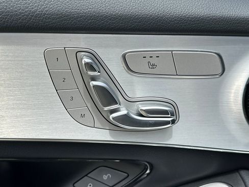 Used 2022 Mercedes-Benz GLC 300 image 33