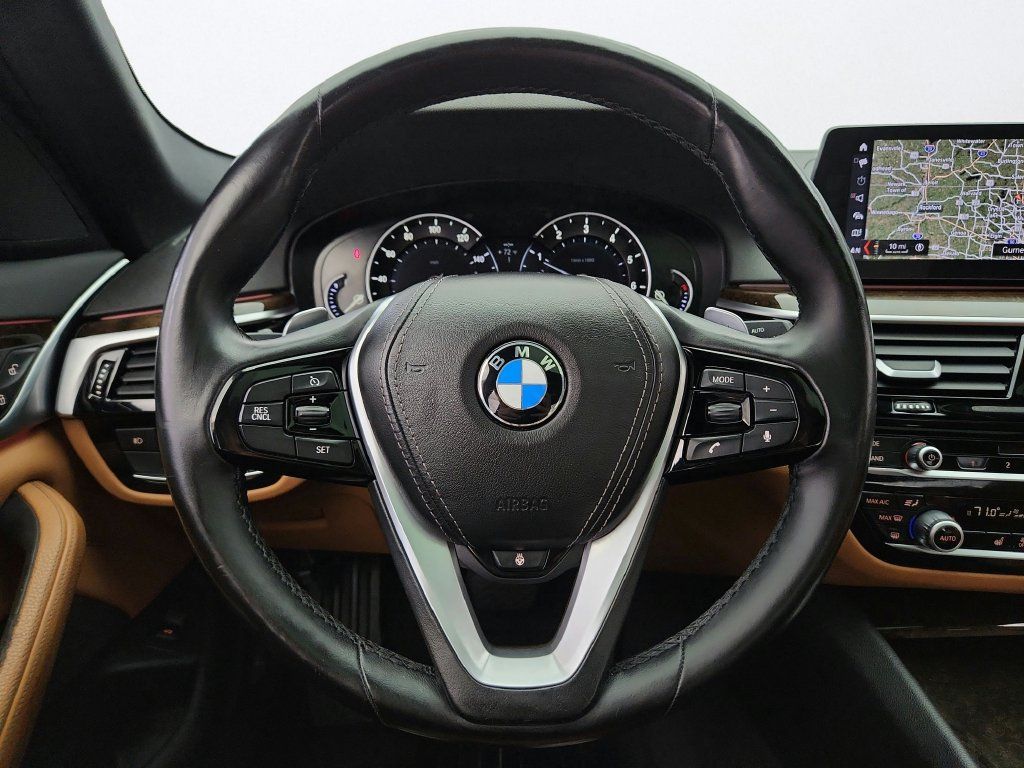 Used 2017 BMW 530i xDrive AWD/4WD image 14