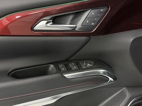 Used 2024 Chevrolet Traverse RS image 12