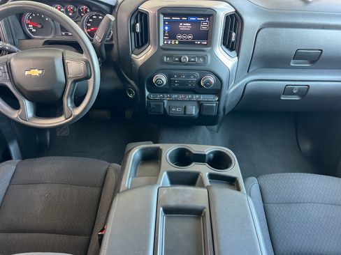 Used 2022 Chevrolet Silverado 1500 Custom RWD image 13