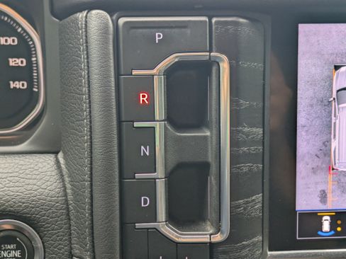 Used 2021 GMC Yukon XL Denali AWD/4WD image 36