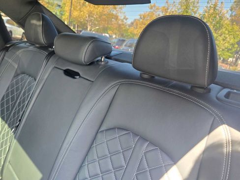 Used 2022 Audi S4 Premium Plus w/ Premium Plus Package AWD/4WD image 18