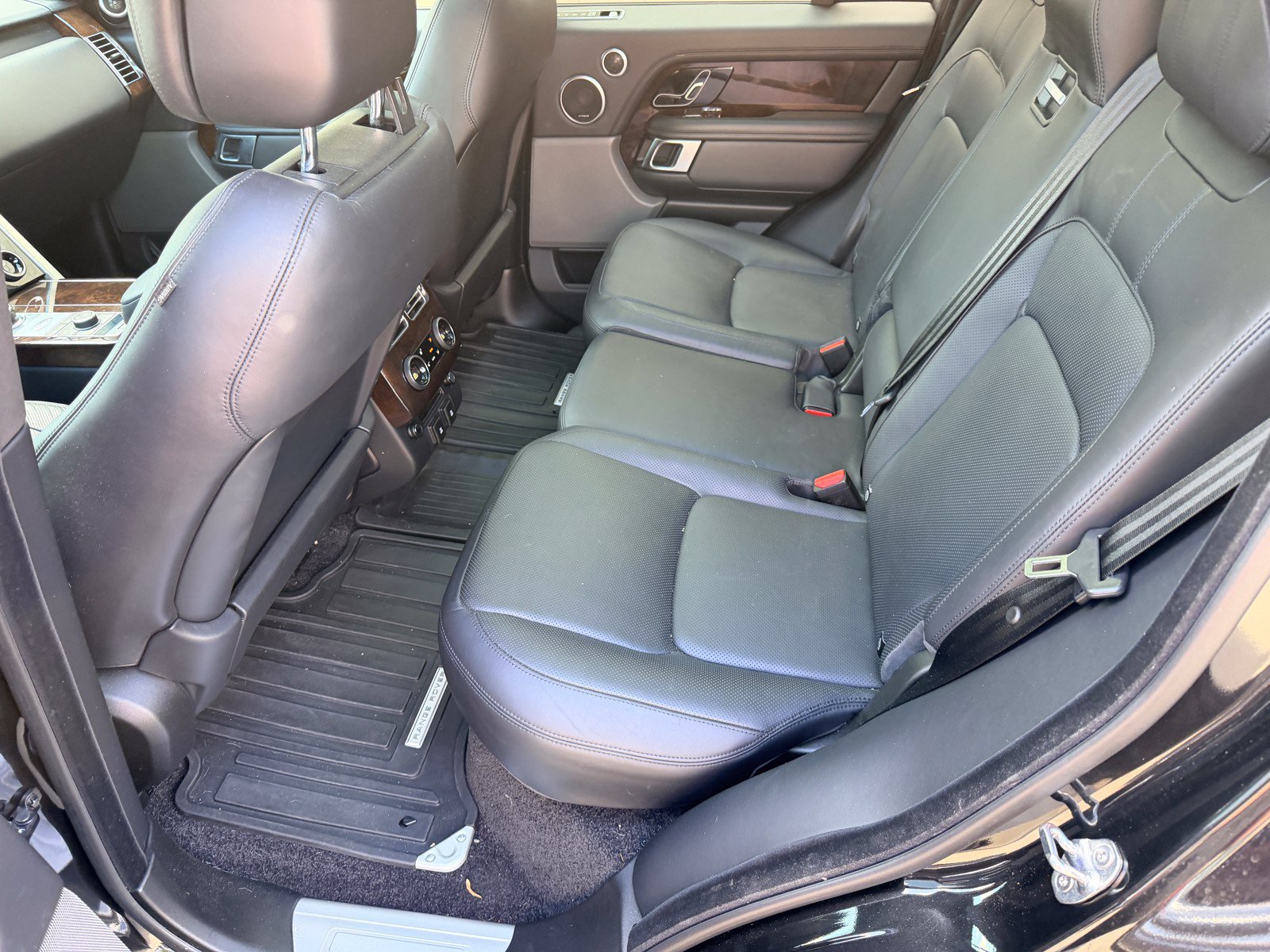 Used 2020 Land Rover Range Rover HSE AWD/4WD image 22