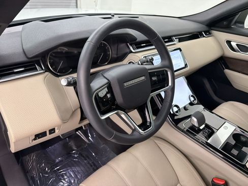 Used 2023 Land Rover Range Rover Velar R-Dynamic S AWD/4WD image 4