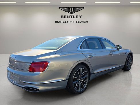 New 2026 Bentley Flying Spur image 5