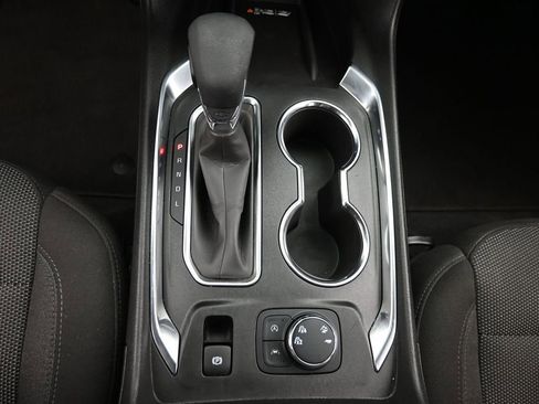 Used 2023 Chevrolet Traverse LT AWD/4WD image 18