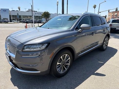 Used 2021 Lincoln Nautilus FWD w/ Equipment Group 101A image 1