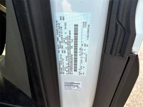 Used 2024 Ford Transit 250 148 High Roof Extended image 32