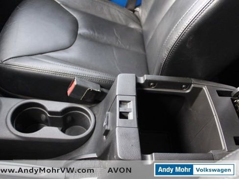 Used 2014 Jeep Wrangler Unlimited Sahara image 40