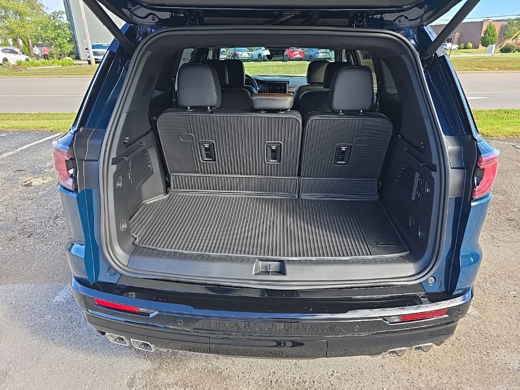New 2027 GMC Acadia Denali Ultimate w/ LPO, Floor Liner Package AWD/4WD image 14