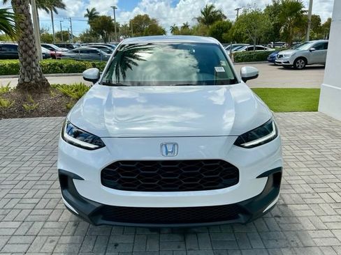 Certified 2026 Honda HR-V LX image 2