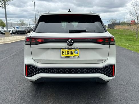 New 2026 Volkswagen Tiguan SEL R-Line AWD/4WD image 6
