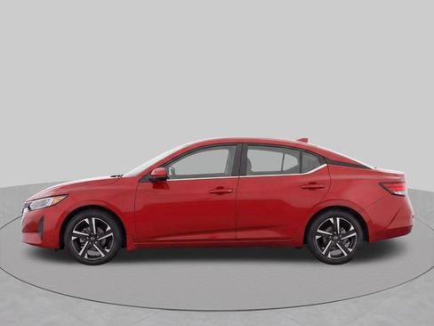 Used 2025 Nissan Sentra SV w/ All-Weather Package FWD image 7