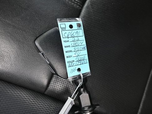 Used 2022 Chevrolet Silverado 1500 High Country image 17