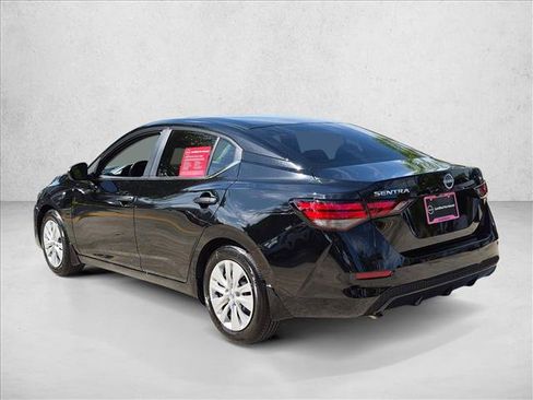 Certified 2025 Nissan Sentra S FWD image 8