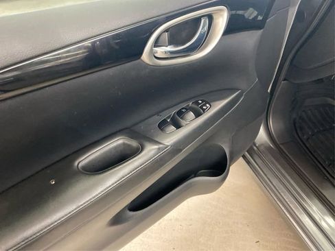 Used 2017 Nissan Sentra SV image 23