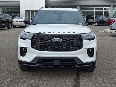 New 2026 Ford Explorer ST-Line w/ ST-Line Street Pack image 2