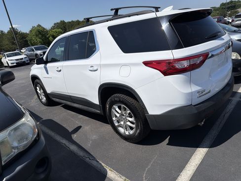 Used 2019 Chevrolet Traverse LT FWD image 8