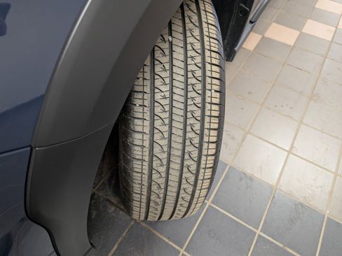 Used 2025 Subaru Outback Premium image 32