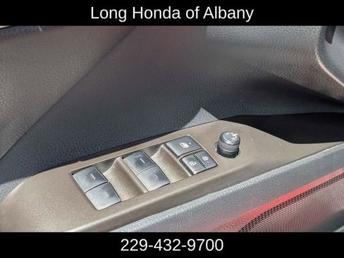 Used 2023 Toyota Camry SE FWD image 13