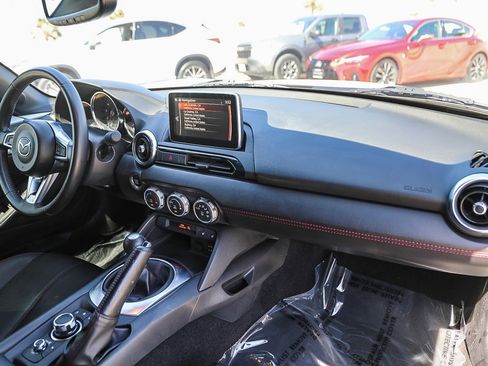 Used 2016 MAZDA MX-5 Miata Grand Touring RWD image 13