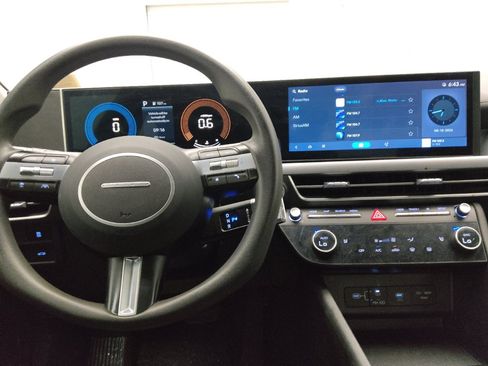 Used 2025 Hyundai Sonata SEL FWD image 22